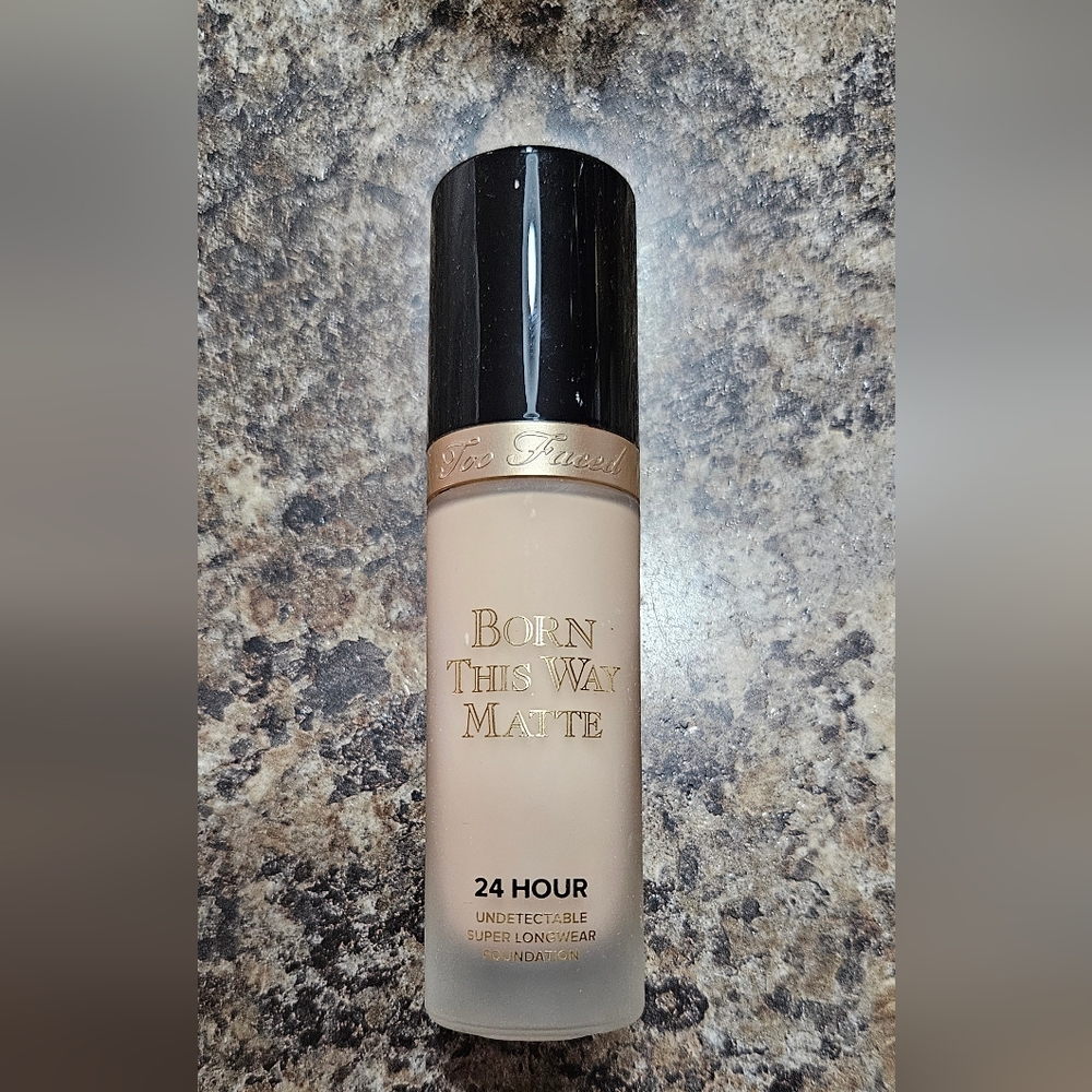 Too Faced Born This Way Matte Foundation - Cream